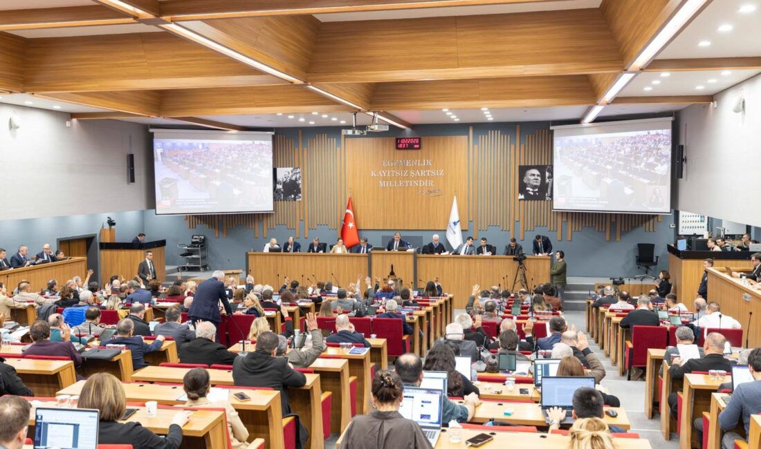 Yıllardır İzmir'in gündeminden düşmeyen Basmane Çukuru’nda tarihi dönemeç! Büyükşehir Meclisi