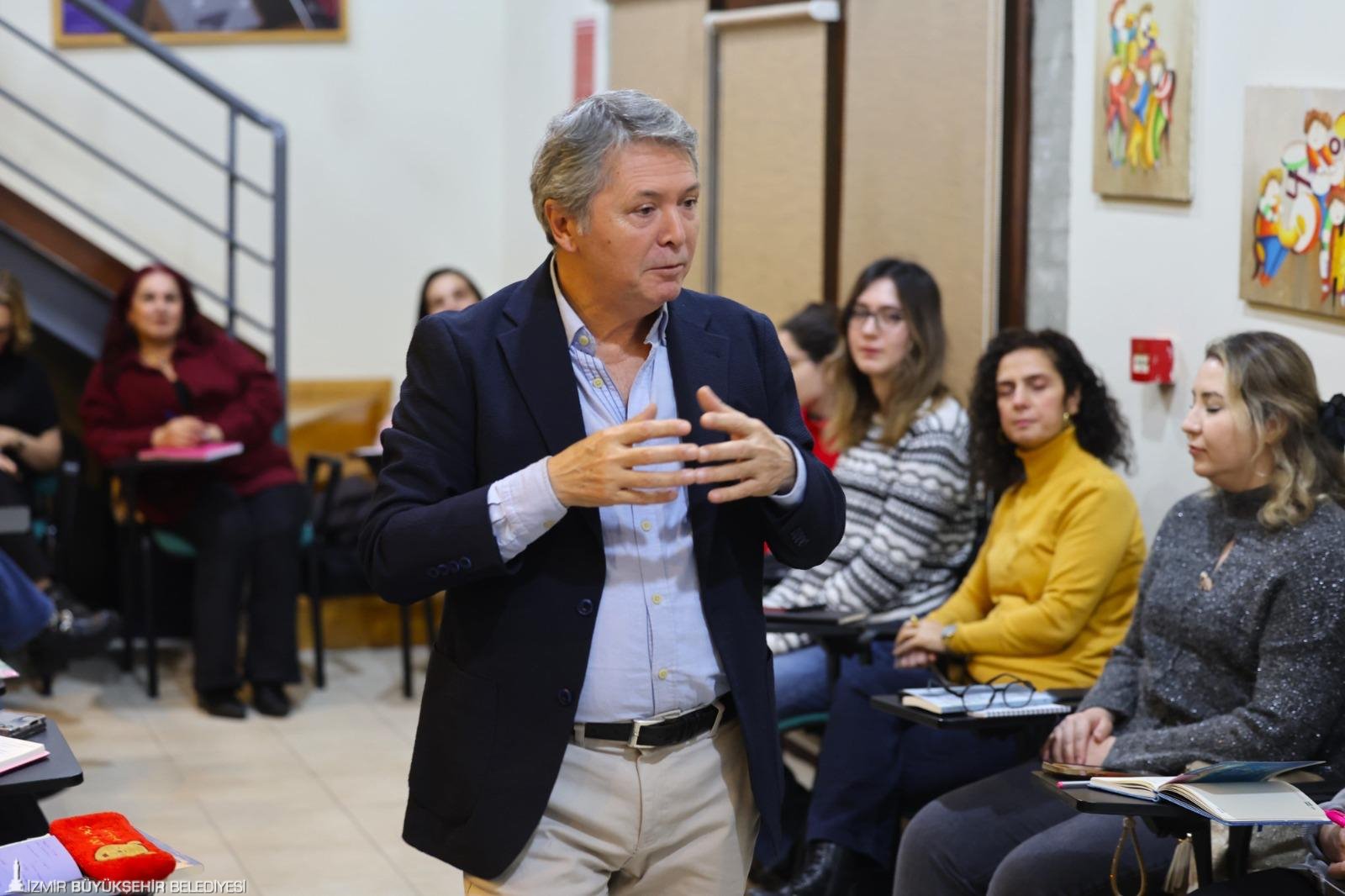 Herkes bu atölyeyi merak ediyor: Yazmak hiç bu kadar müzikli olmamıştı 2 Herkes bu atölyeyi merak ediyor: Yazmak hiç bu kadar müzikli olmamıştı