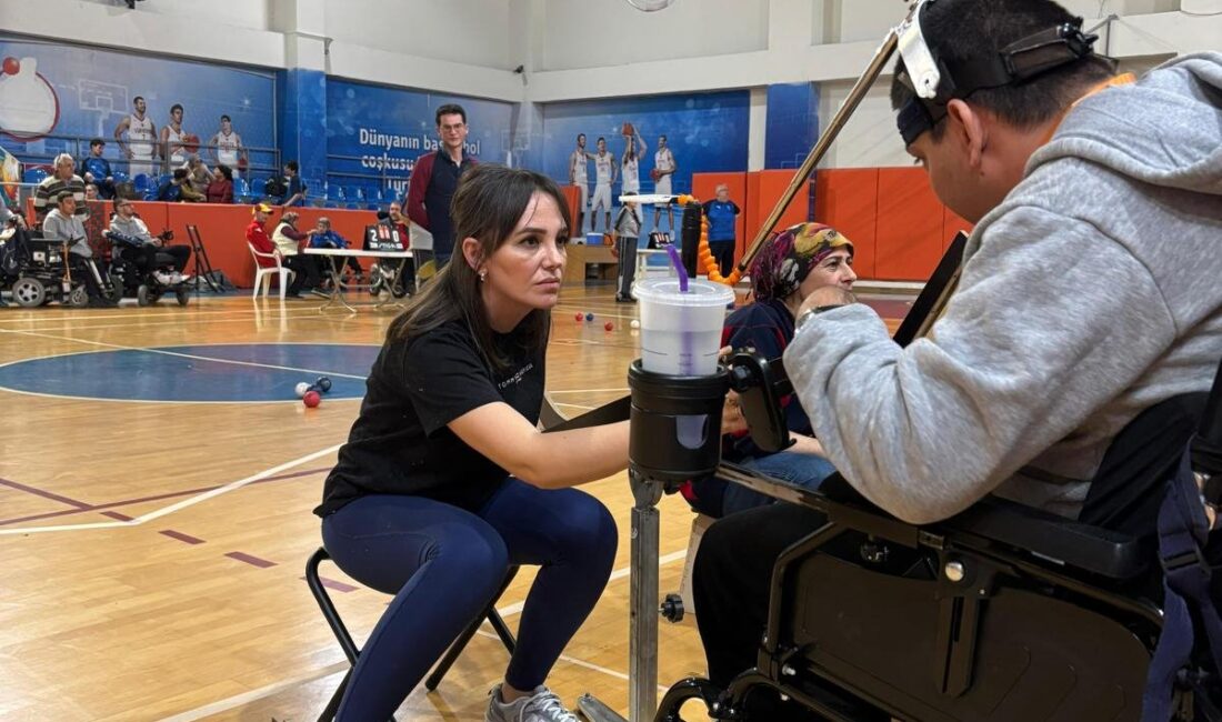 İzmir’in yerel yönetimleri ve spor kulüplerinin katılımıyla gerçekleştirilen Boccia İzmir