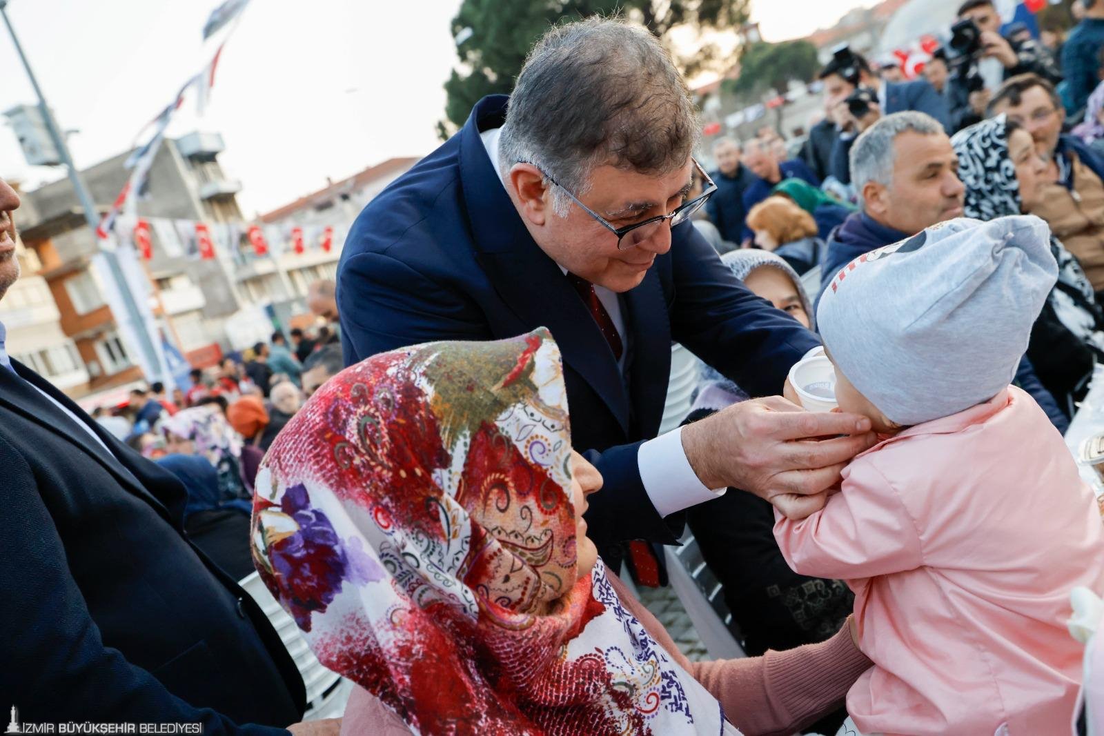 İzmir'de Ramazan'da 30 gün kesintisiz 'gönül sofrası' kuruluyor: İlk iftar Gaziemir'de 5 17022026 85054 6