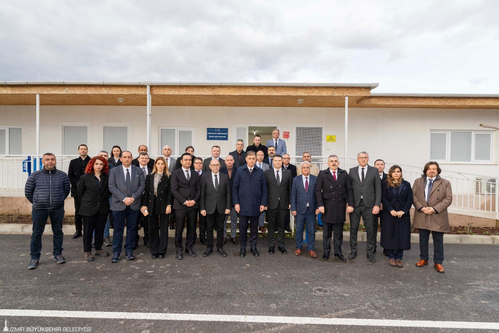 Cemil Tugay güne personelle kahvaltıyla başladı: “Bence toplu ulaşım ücretsiz olmalı"