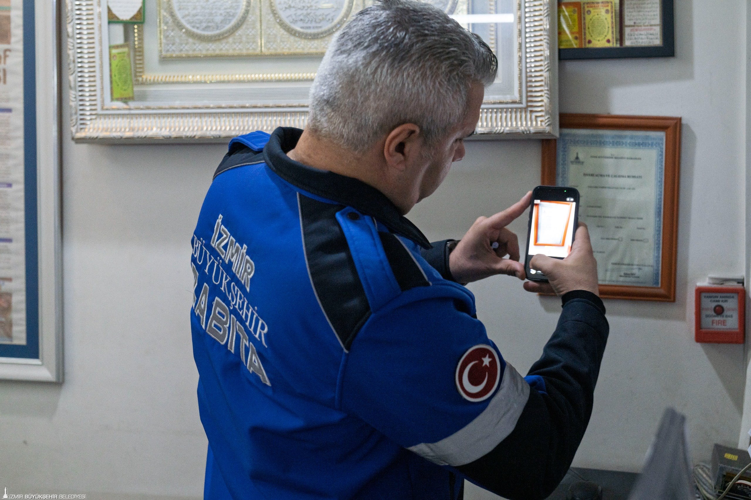 Ramazan ayı öncesinde İzmir Büyükşehir Belediyesi Zabıtası’nın başlattığı bu denetim