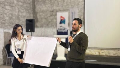 İzmir Büyükşehir Belediyesi "Genç dostu kent" vizyonuyla ezberleri bozuyor! Bıçakçı