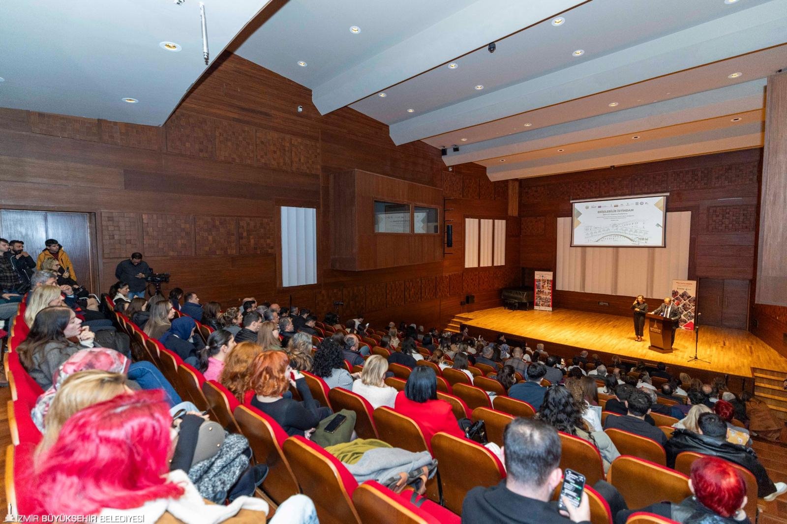 İzmir'de engelli bireylere 'altın bilezik': Destekli istihdam modeli 'umut' oldu