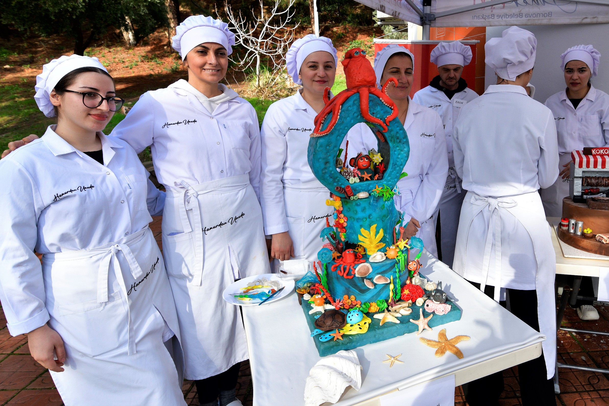 Bornova’da hamurdan umuda: 114 kursiyer meslek sahibi oldu 1 Bornova’da hamurdan umuda: 114 kursiyer meslek sahibi oldu