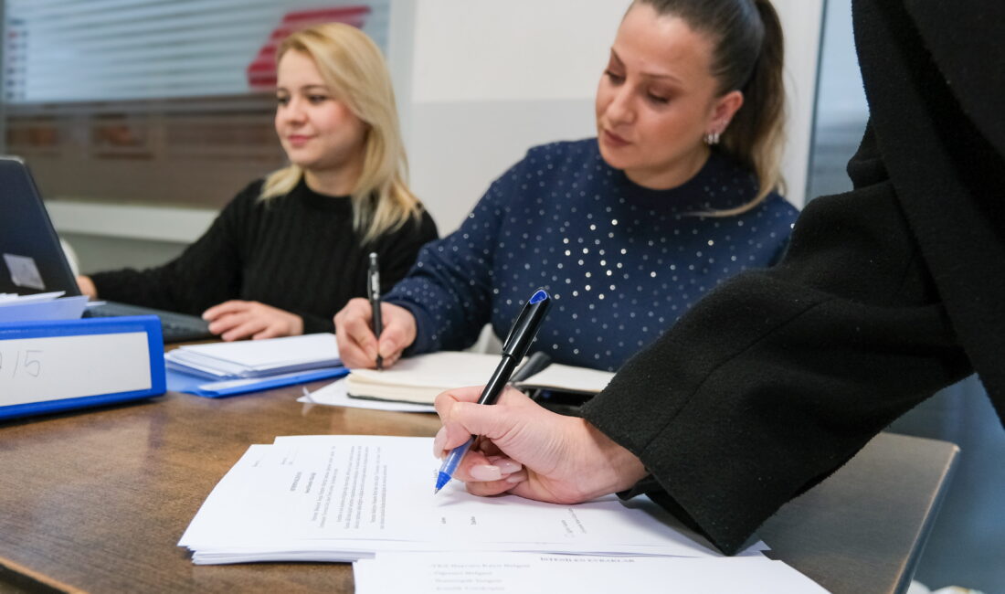 YKS maratonunda ailelere ilaç gibi gelecek haber! Menemen Belediye Başkanı