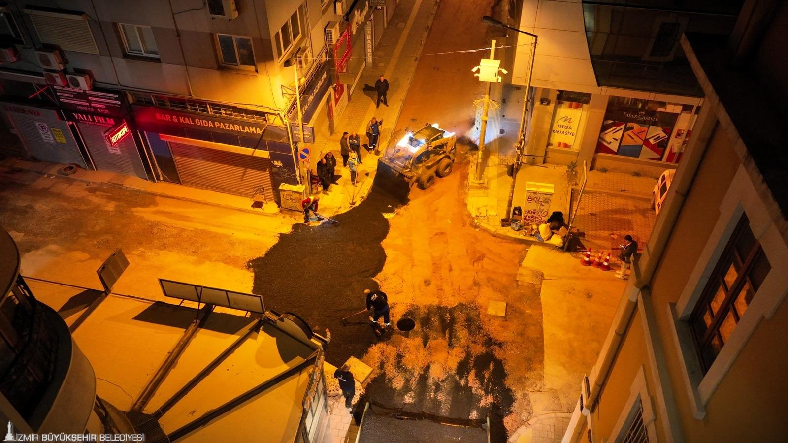 Alsancak'ta altyapıya 250 milyonluk müdahale: Taşkın ve kötü koku tarihe karışıyor