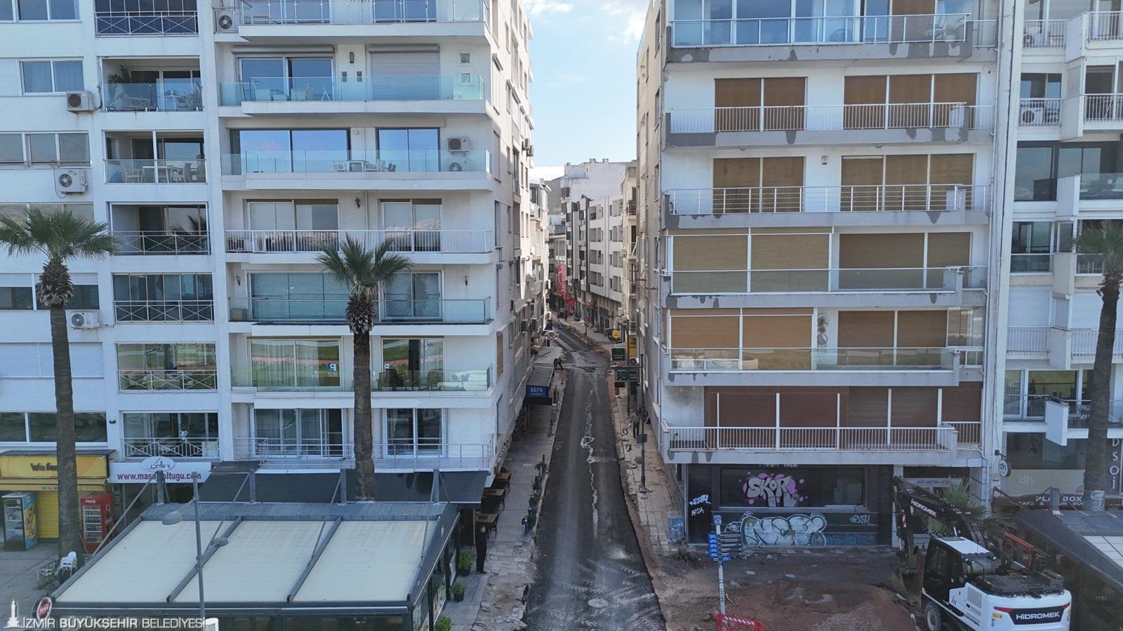 Alsancak'ta altyapıya 250 milyonluk müdahale: Taşkın ve kötü koku tarihe karışıyor