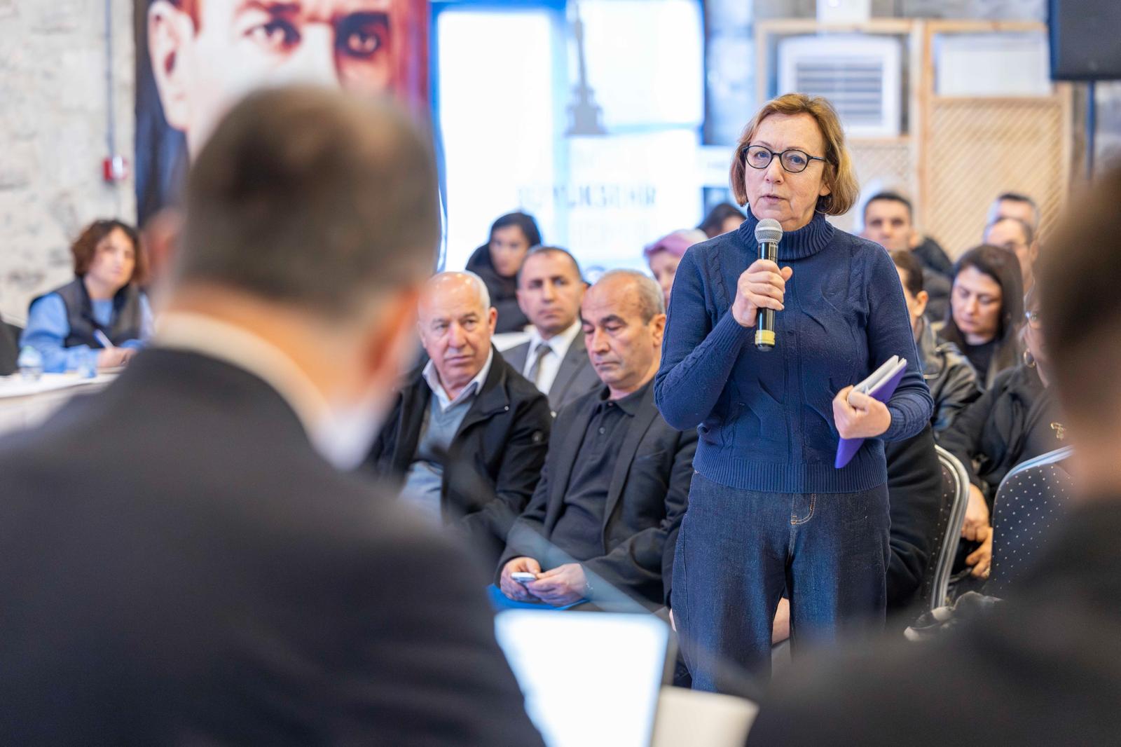 Vahşi sulama dönemi kapanıyor: Tugay'dan İzmir tarımı için tarihi çağrı