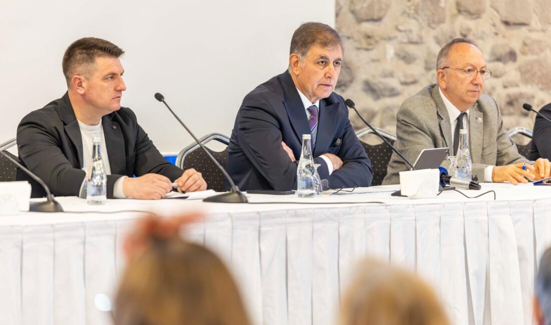 İzmir Büyükşehir Belediyesi, kentin tarım geleceğini "Kooperatif Buluşmaları" ile garanti