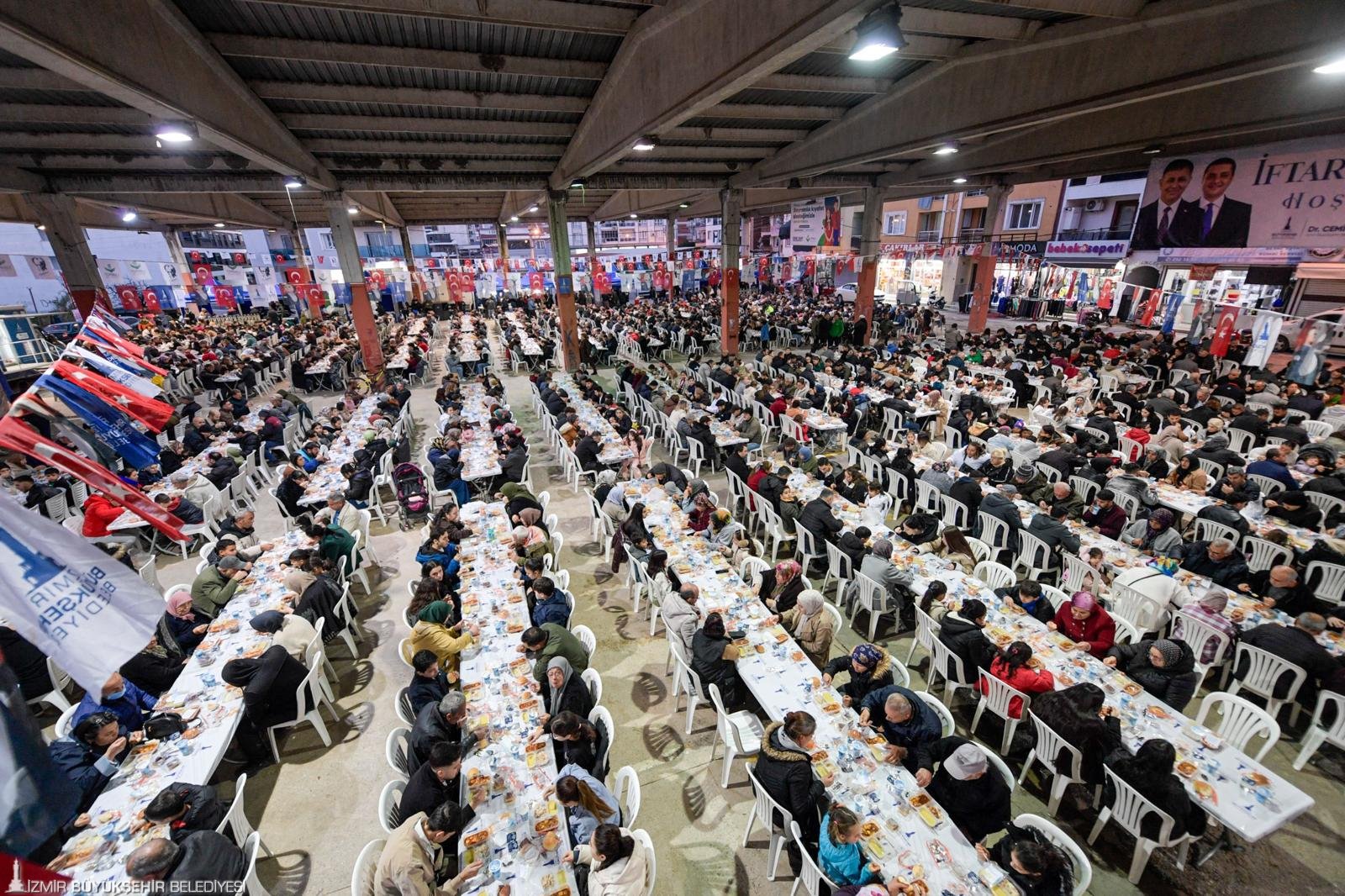 Torbalı’da iftar bereketli, haber müjdeli: Ayrancılar'ın altyapısı yenileniyor