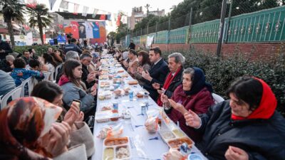 İzmir Büyükşehir Belediyesi’nin ramazan ayı boyunca kentin dört bir yanında