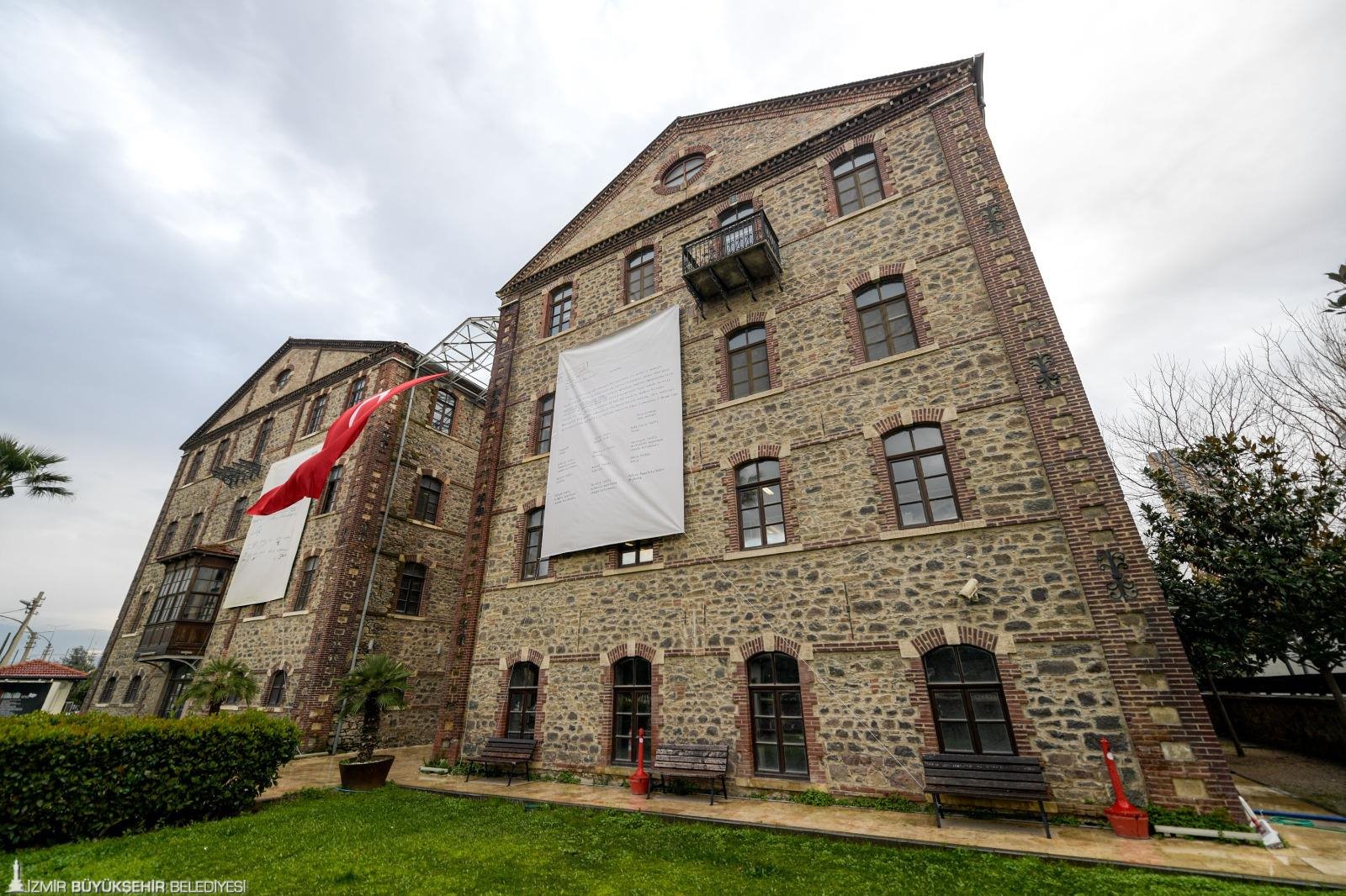 İzmir’den Vakıflar’a "Atatürk" imzalı yanıt 4 İzmir’den Vakıflar’a "Atatürk" imzalı yanıt