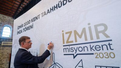 İzmir Büyükşehir Belediyesi, kentin geleceğini bilim ve ortak akılla tasarlamak