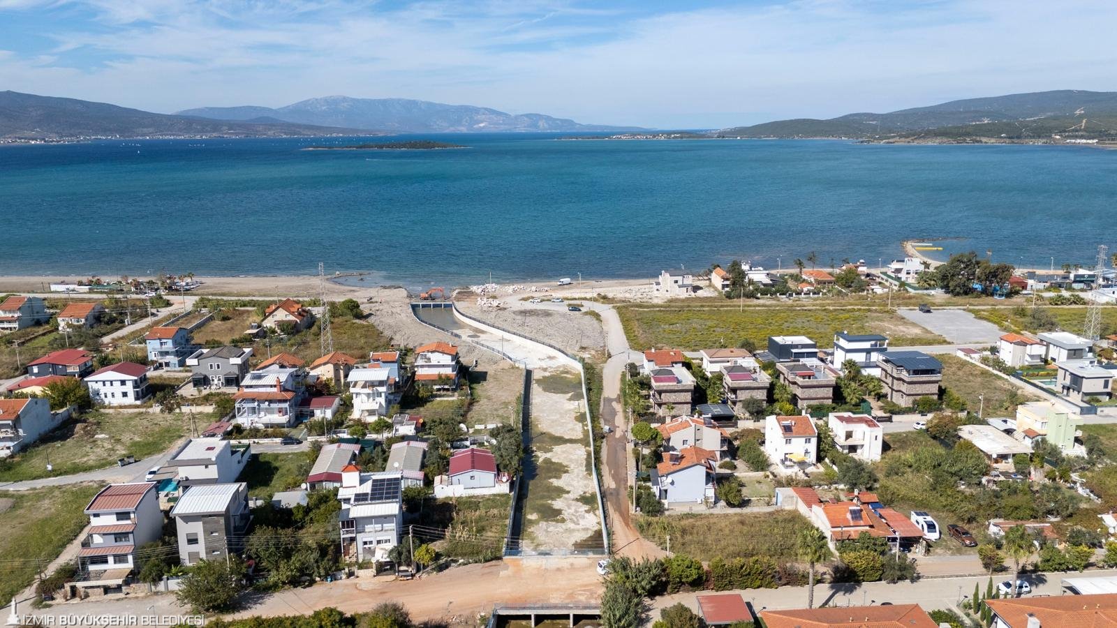 Yarımada derelerinden tam 125 bin ton 'risk' çıkarıldı: İZSU'dan taşkınlara dev barikat 8 Yarımada derelerinden tam 125 bin ton 'risk' çıkarıldı: İZSU'dan taşkınlara dev barikat