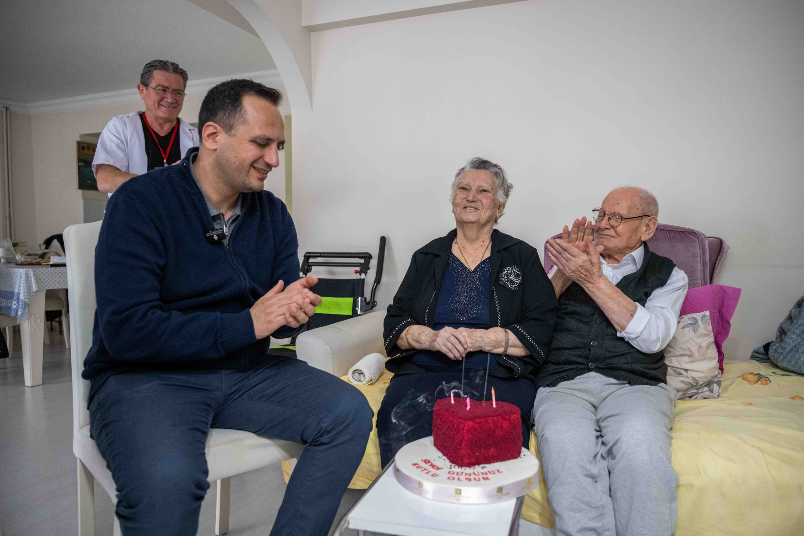 Sevgililer Günü’nde vefa ve şefkat buluşması