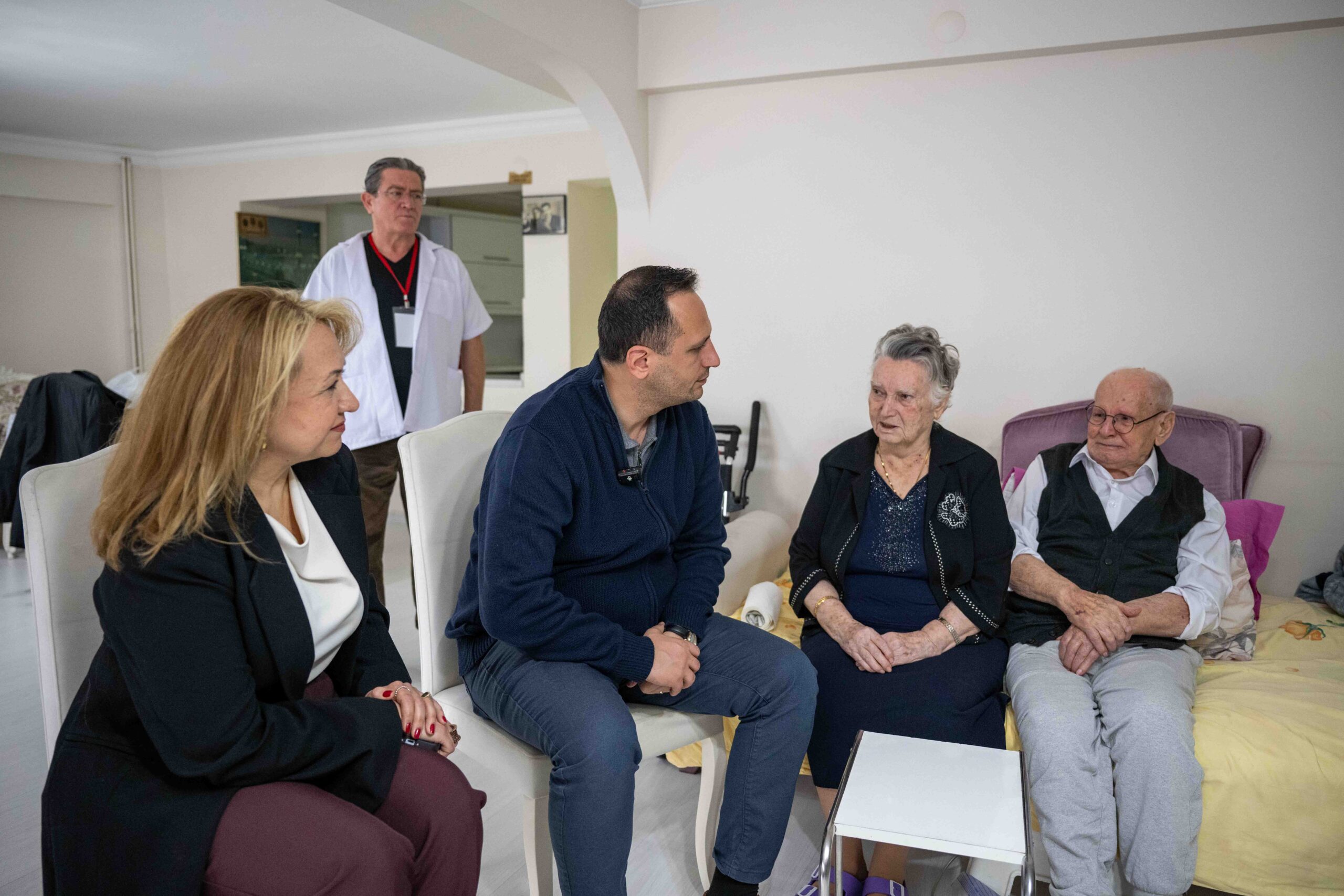 Sevgililer Günü’nde vefa ve şefkat buluşması