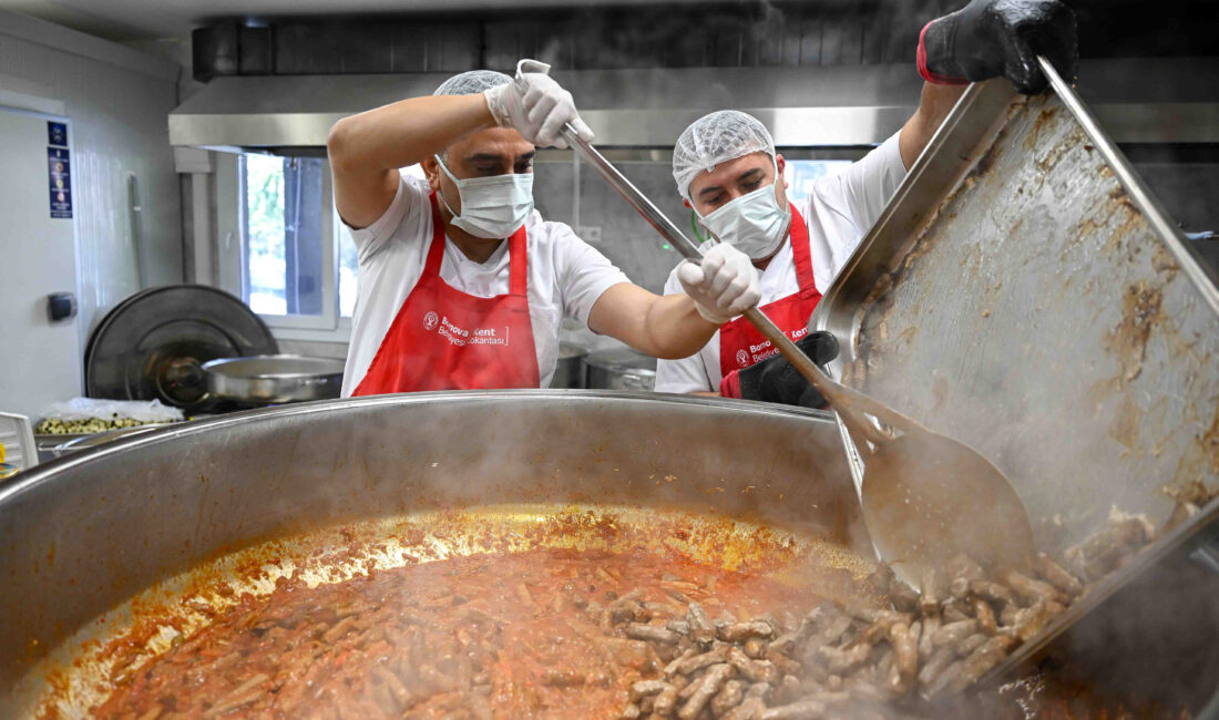 Kent Lokantası’nda hayata geçirilen Askıda Yemek uygulamasıyla vatandaşlar, online bağış