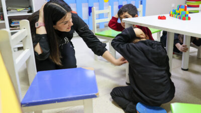 Buca Belediyesi, afet bilincini çocuk yaşta aşılamak amacıyla Çınar Anaokullarında