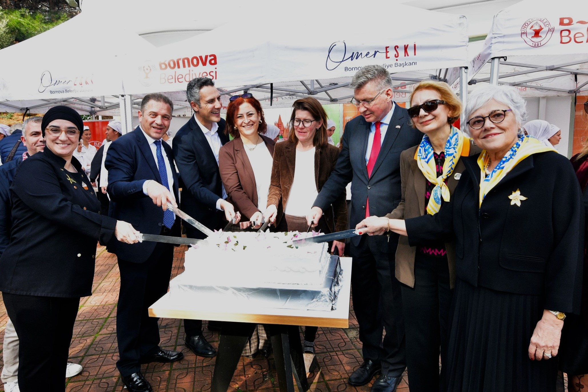 Bornova’da hamurdan umuda: 114 kursiyer meslek sahibi oldu 7 Bornova’da hamurdan umuda: 114 kursiyer meslek sahibi oldu