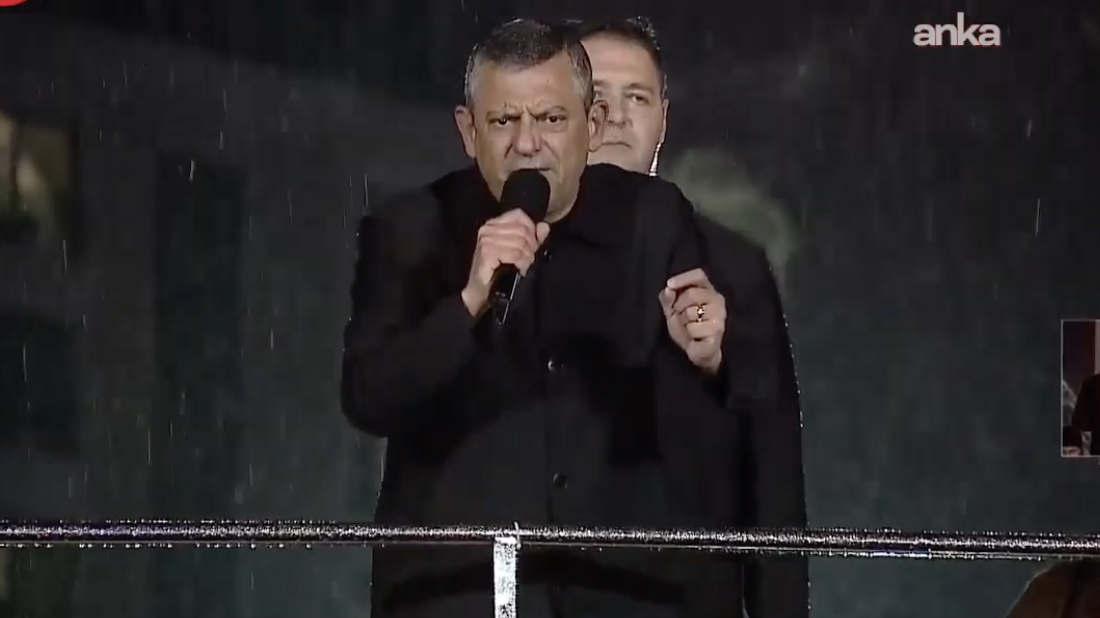 CHP’nin İstanbul’daki 39. ilçe mitingi Ataşehir’de büyük bir katılımla gerçekleştirildi.