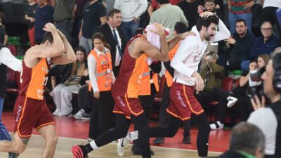 15 Şubat'ta Mustafa Kemal Atatürk Karşıyaka Spor Salonu'nda oynanan ve