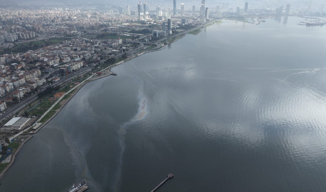 İzmir Körfezi'nin çilesi bitmiyor! Drone görüntüleri tersane yakını sahil güvenlik