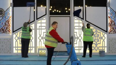 Menderes Belediyesi, bugün (19 Şubat) başlayan Ramazan ayı vesilesiyle ilçedeki