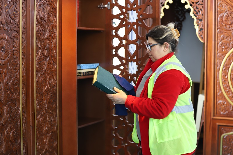 Menderes’te camiler Ramazan'a hazır: Gönül rahatlığıyla ibadet