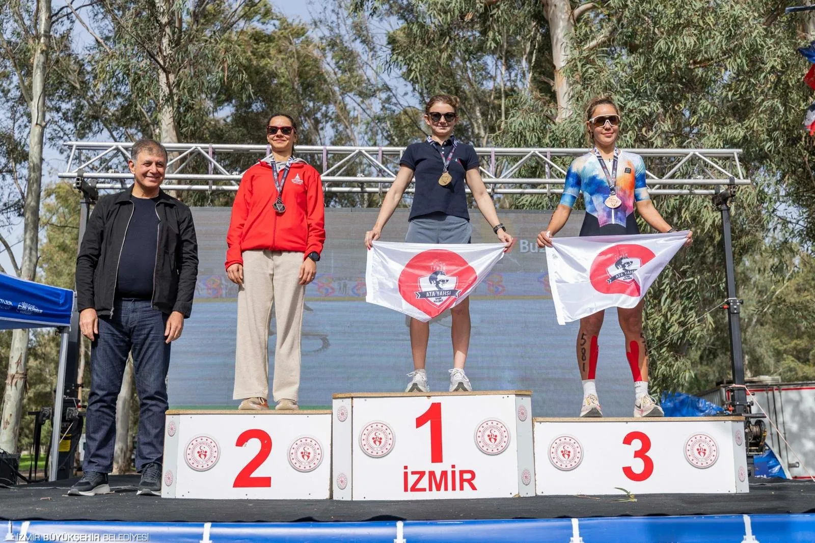 32 kent, 617 sporcu ve tek bir hedef: Madalya! İzmir