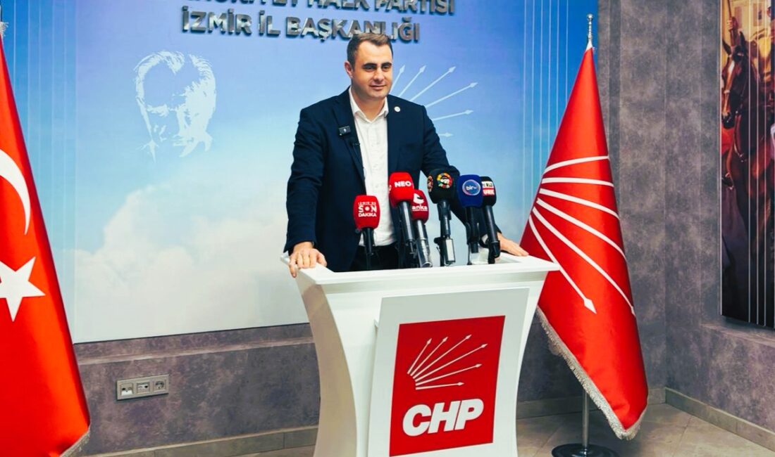 İzmir siyasetinde 'altyapı' polemiği alevlendi. CHP İzmir İl Başkanı Çağatay