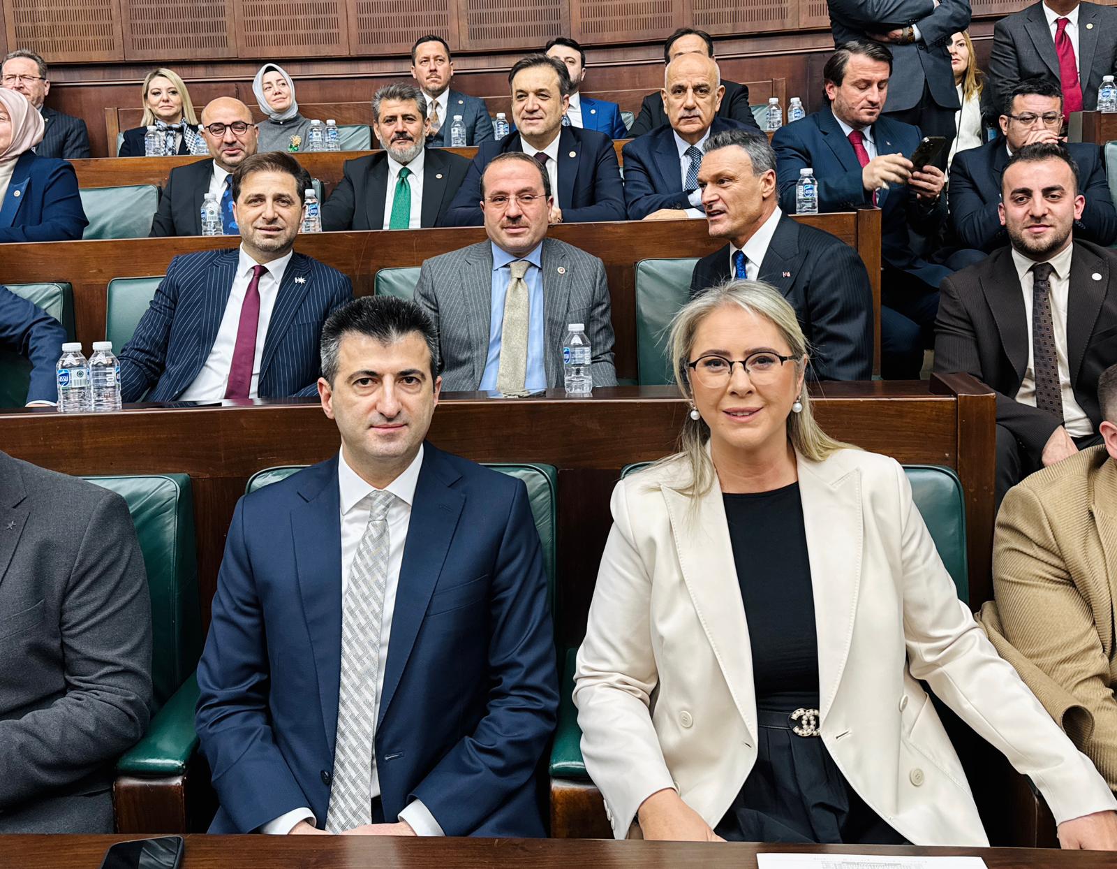 Uyarı heyeti iddiası İzmir’i karıştırdı: “Neden özellikle bu 4 kadın başkan?" 1 WhatsApp Image 2026 02 12 at 11.45.06 1