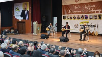 Anadolu'nun kadim geleneği Menemen'de hayat buldu! 12 aşık ve ozan