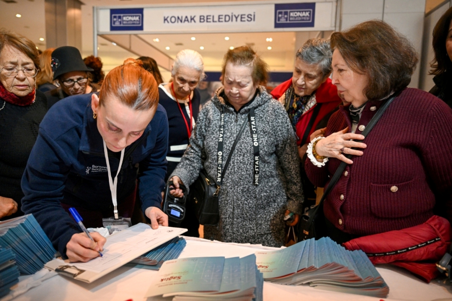Bornova, sağlıklı yaş almanın merkezinde: 'Kimse geride kalmasın diye' 2 Bornova, sağlıklı yaş almanın merkezinde: 'Kimse geride kalmasın diye'
