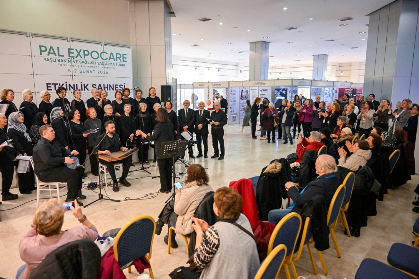 Bornova, sağlıklı yaş almanın merkezinde: 'Kimse geride kalmasın diye' 5 Bornova, sağlıklı yaş almanın merkezinde: 'Kimse geride kalmasın diye'
