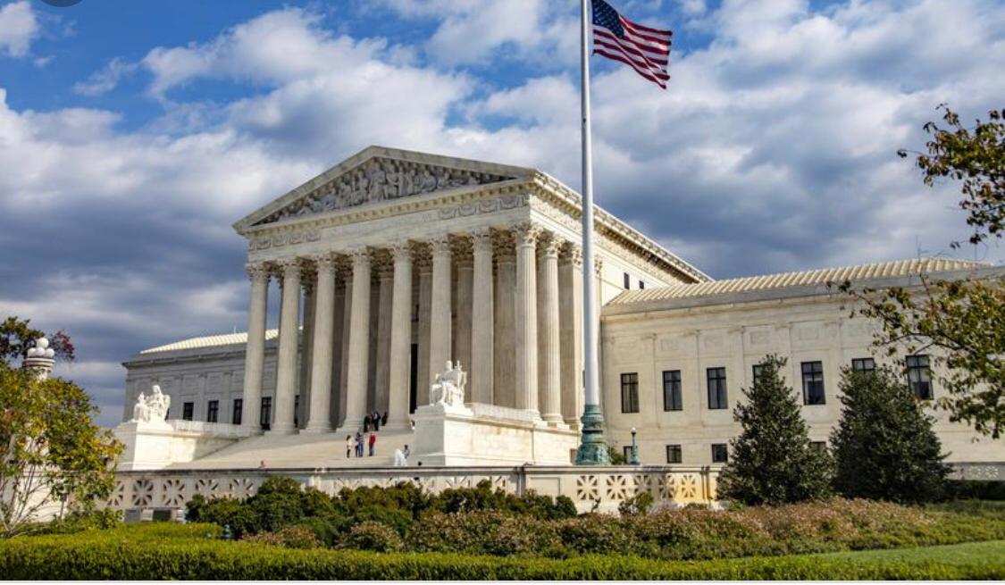 ABD Yüksek Mahkemesi'nden Trump'a tarifeşoku: 'Başkan vergi koyamaz'