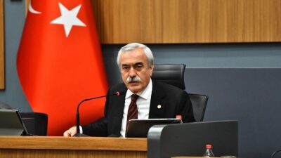 İzmir Büyükşehir Belediye Meclisi’nde tansiyonun yükseldiği ve arbedenin yaşandığı o
