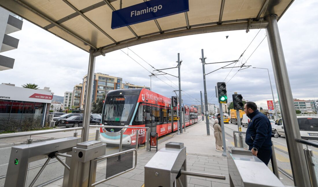 İzmir Büyükşehir Belediyesi, hem Karşıyaka hem de Çiğli tramvay hatlarında
