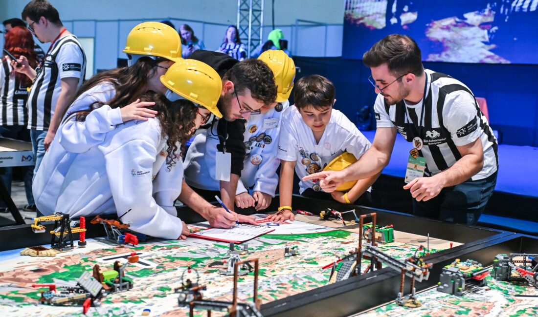 Fuar İzmir, geleceğin mühendislerini ve bilim insanlarını ağırlayarak teknoloji ve