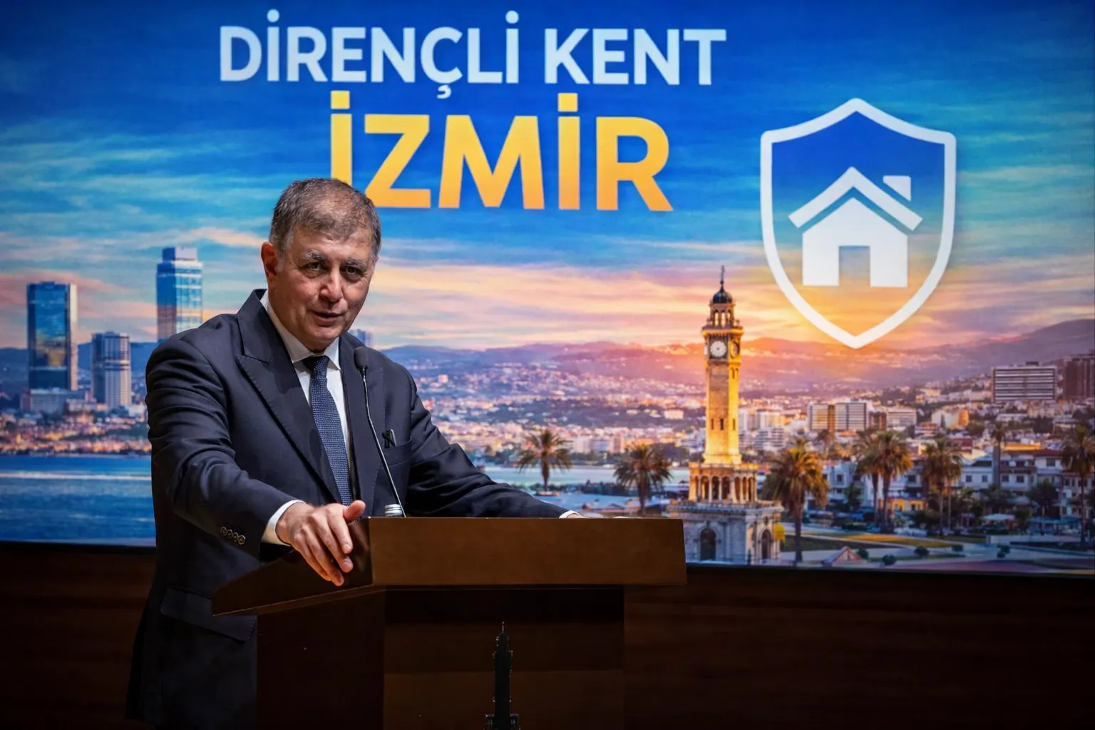 cemil tugay izmir direncli kent