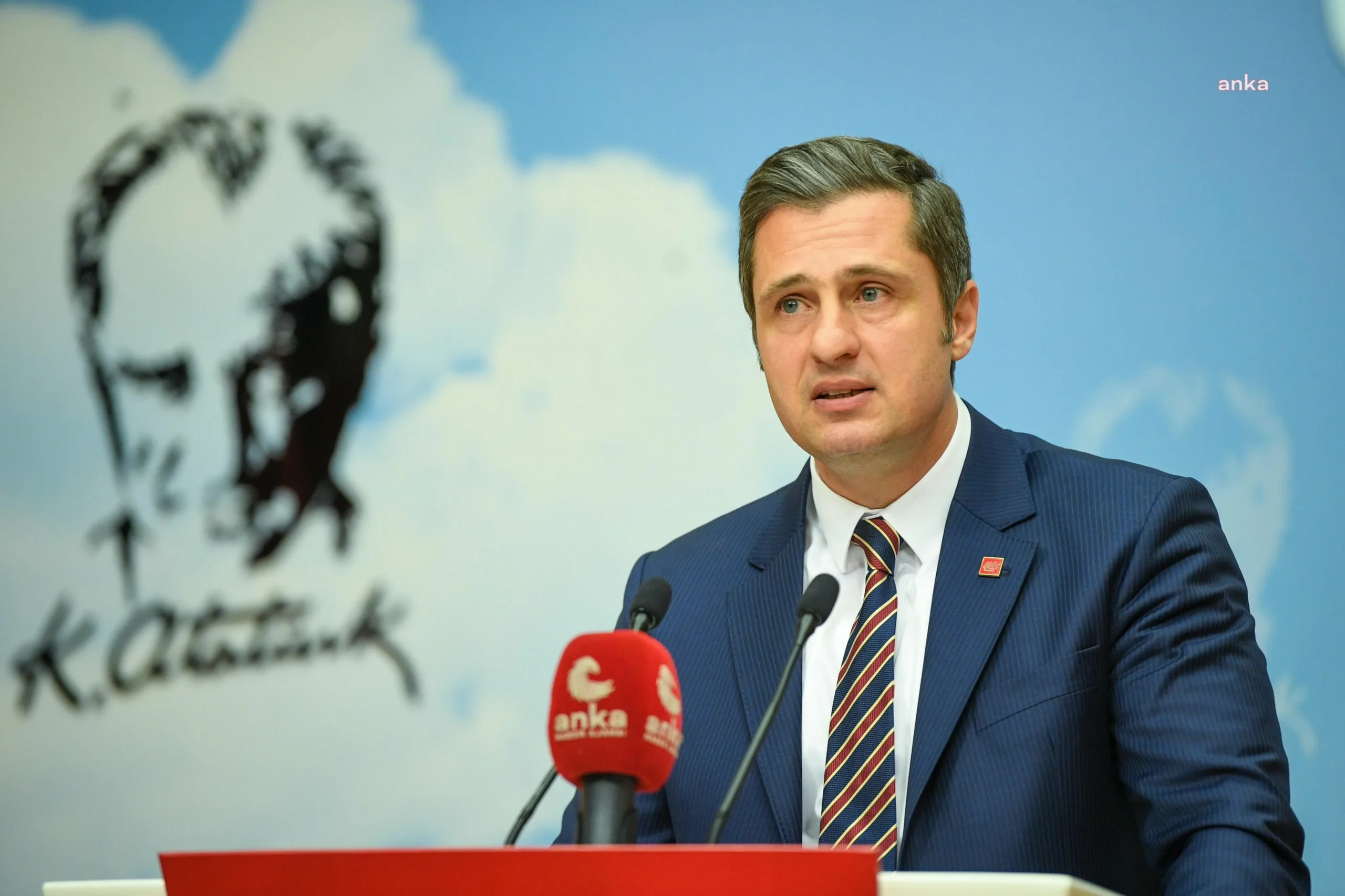 Urla’da "Hurda Gemi" alarmı: Koy fiilen gemi söküm alanına mı dönüştü?