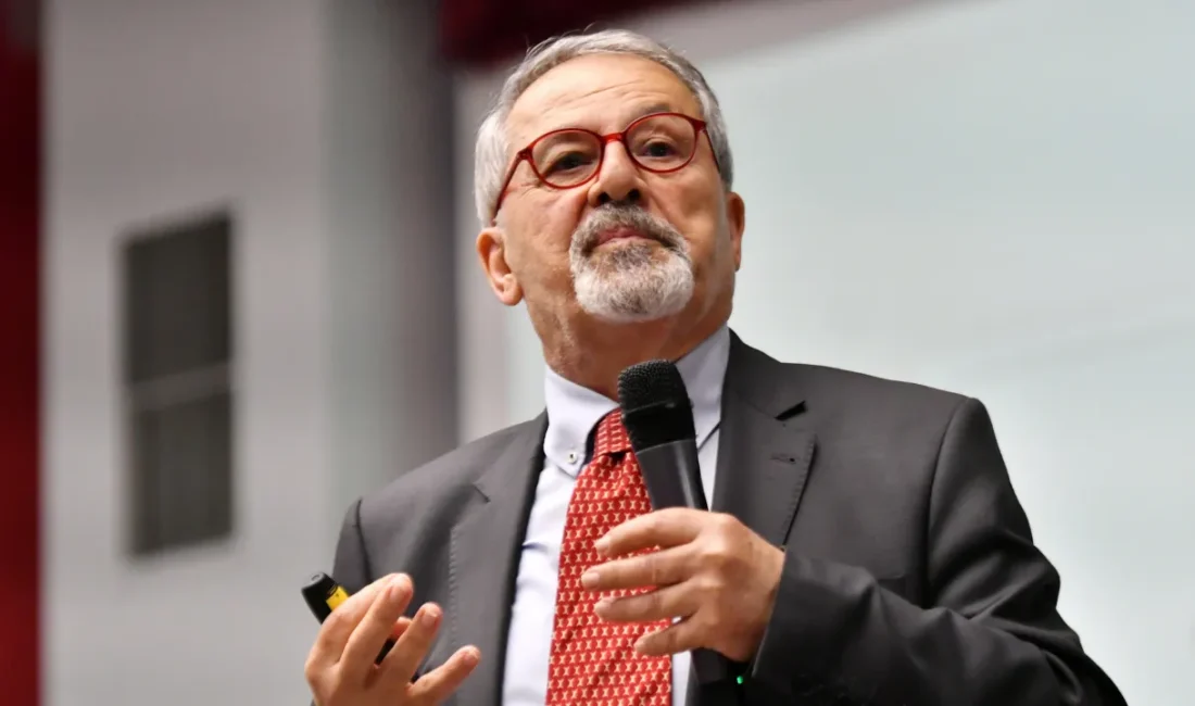 Erzincan Kemah'ta meydana gelen 4,9'luk sarsıntı sonrası Prof. Dr. Naci