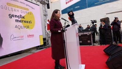 37 yaşında veda eden Gülşah Durbay için Bornova’da tarihi tören...