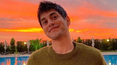 İstanbul'da geçtiğimiz yaz aylarında etkili olan şiddetli fırtınada devrilen ağacın