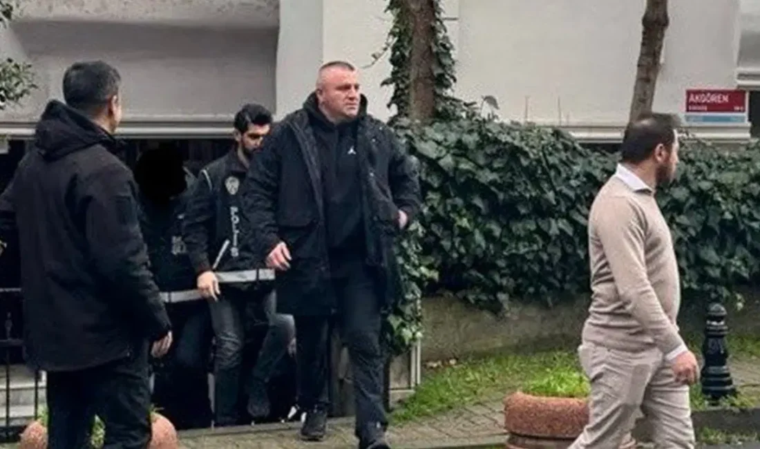 Ekrem İmamoğlu'nun koruması Bektaş Kamburoğlu’nun evine giden Mali Suçlarla Mücadele