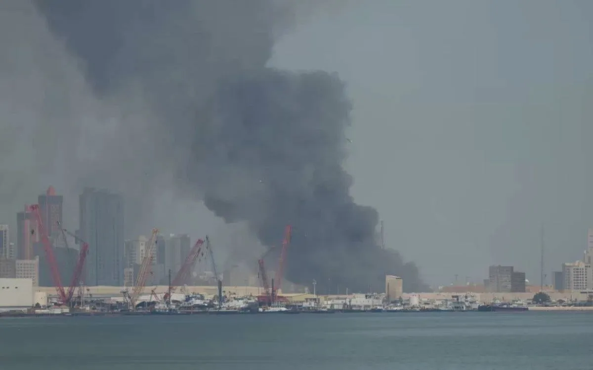 Körfez'de savaş sirenleri: İran’dan ABD üslerine füze saldırısı! 1 Körfez'de savaş sirenleri: İran’dan ABD üslerine füze saldırısı!