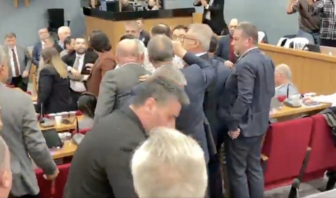 AK Partili üyenin yeni Adalet Bakanı hakkındaki "yolsuzlukla mücadele etti"