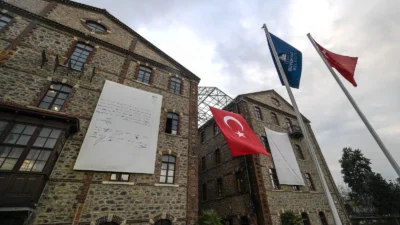 İzmir'de mülkiyet krizi sürerken ortaya atılan "Örnekköy'e taşınma" söylentilerine Büyükşehir'den