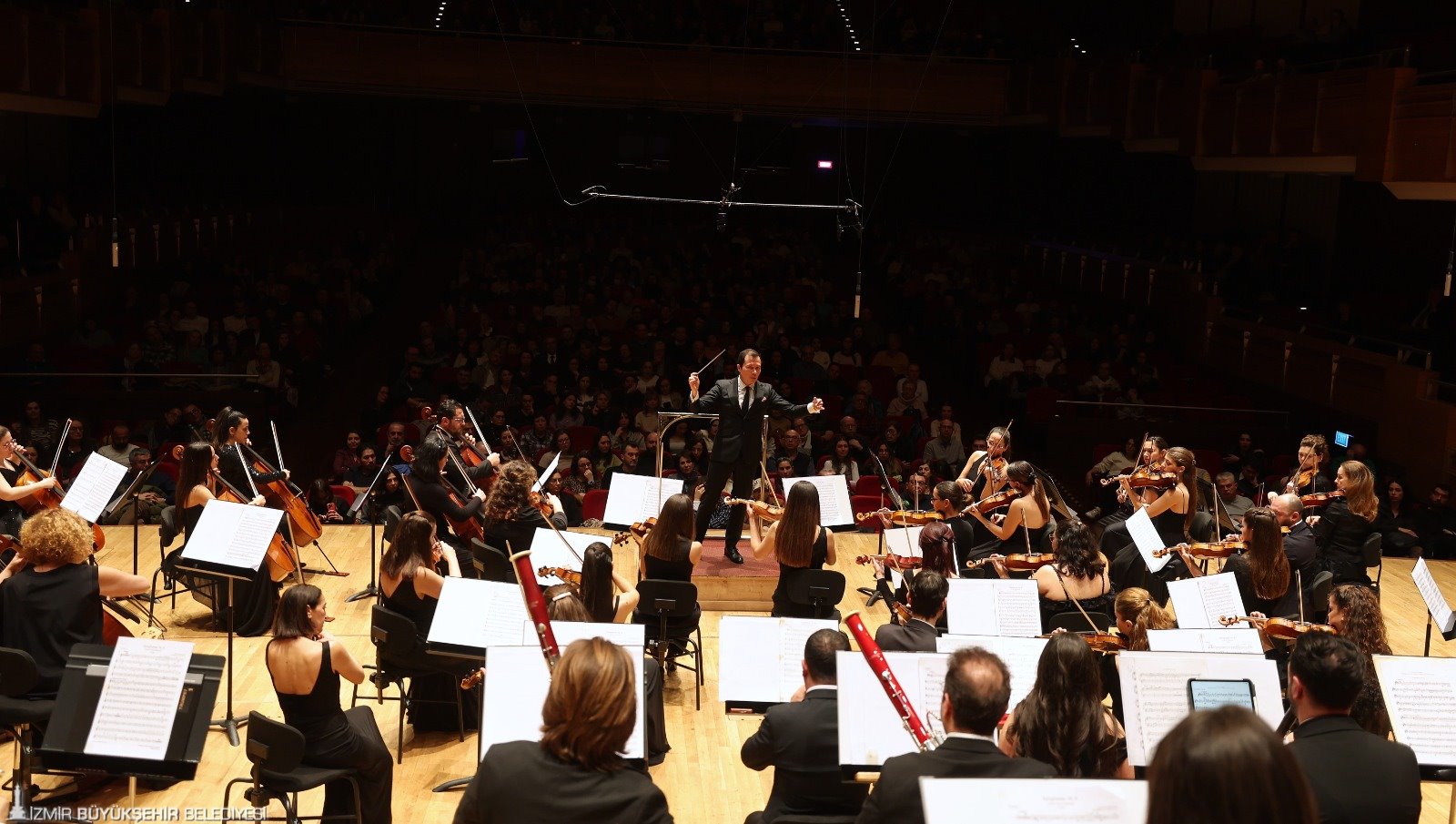 İzmir Büyükşehir Belediyesi’ne bağlı İzmir Oda Orkestrası, Ahmed Adnan Saygun