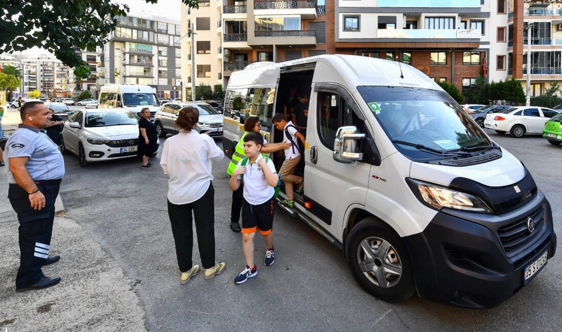 İzmir Büyükşehir Belediyesi meclisinde alınan kararla okul servis ücretlerine yüzde